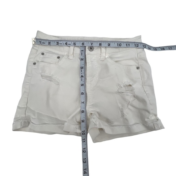 Vanilla Star White High Rise Cuffed Hem Distressed Jean Shorts Size 3 Women’s - Picture 5 of 6
